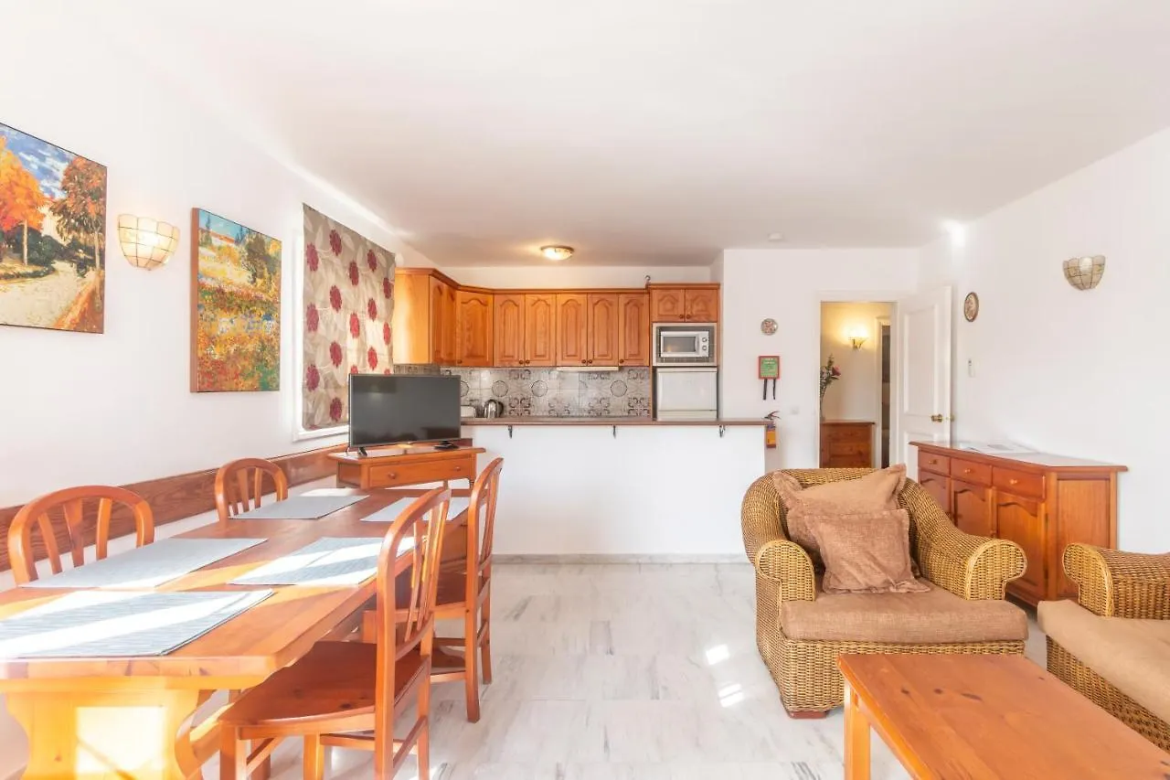 7C Linsay Apartment Estepona Spain